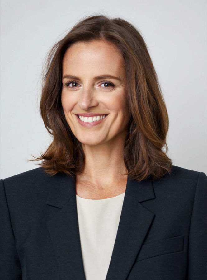 Sandra L., Verkaufsleitung