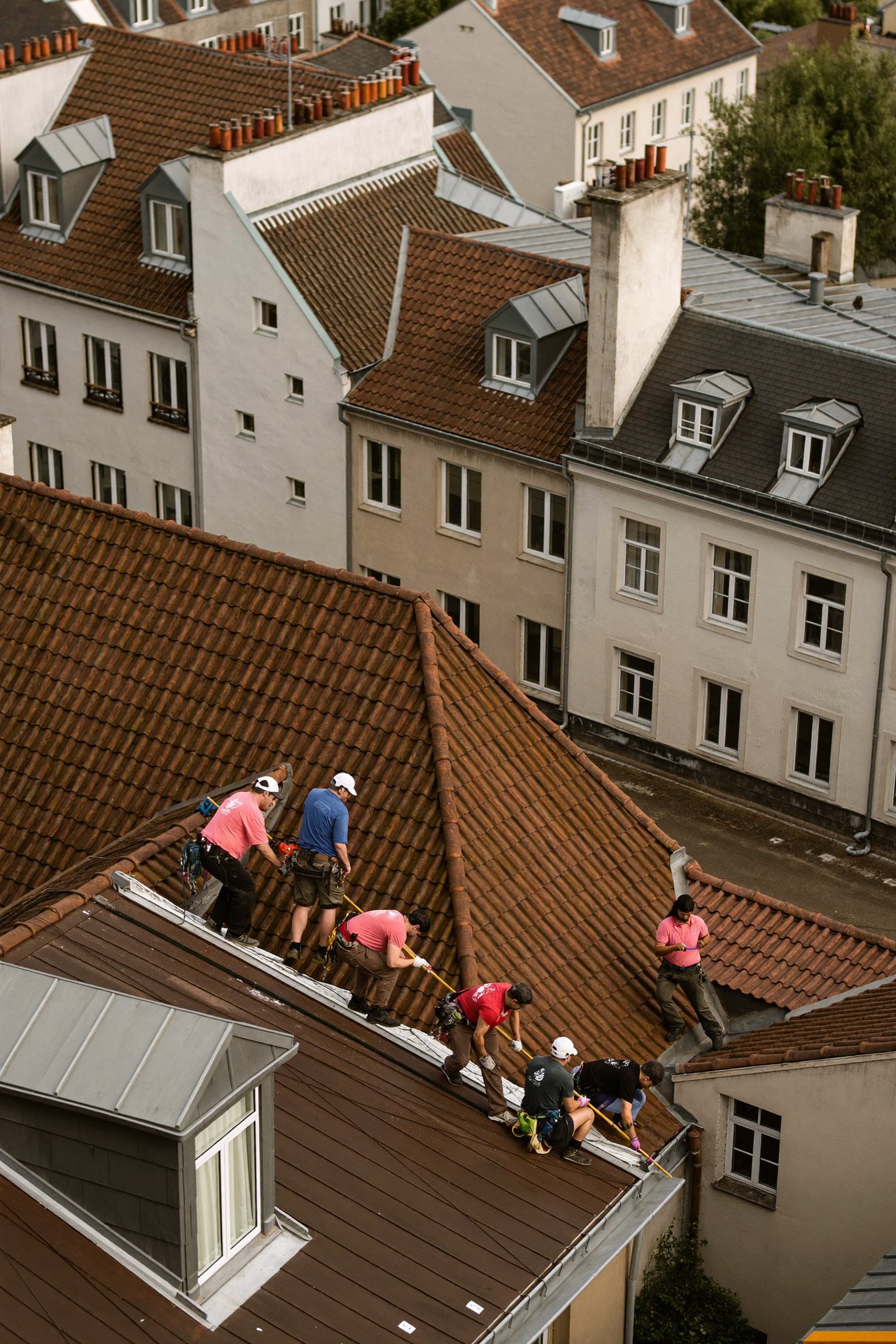 Dachdecker unseres Teams bei der Arbeit